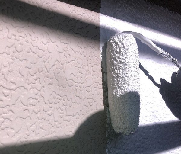 埼玉県春日部市　屋根カバー工法・外壁塗装　3度塗り仕上げ　下塗りの目的とは (2)