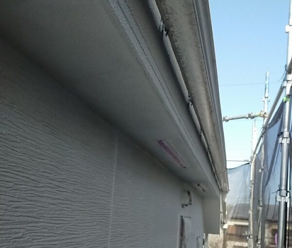 埼玉県久喜市　H様邸　屋根塗装・外壁塗装・付帯部塗装　鼻隠し、軒天の塗装　それぞれの役割とは (4)