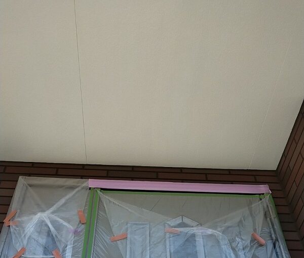 茨城県古河市　Y様邸　外壁塗装・付帯部塗装　軒天塗装　軒天の色 (6)