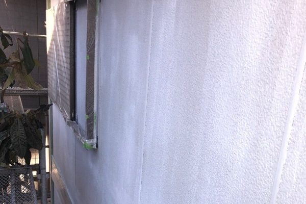 埼玉県春日部市　屋根カバー工法・外壁塗装　3度塗り仕上げ　下塗りの目的とは (1)